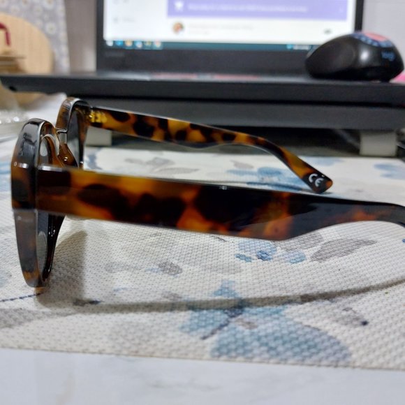 JCP Trendy Sunglasses Leopard Print Pattern Summer Shades - Picture 7 of 8